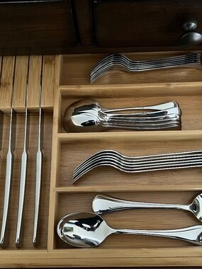 Made In Stainless Steel Flatware in silver (30 piece set)